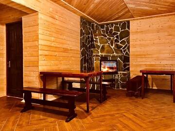 Фото номера Дом с 7 комнатами Дома для отпуска Goryanka Hotel г. Микуличин 26