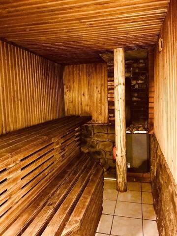 Фото номера Дом с 7 комнатами Дома для отпуска Goryanka Hotel г. Микуличин 65