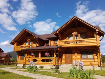 Фото номера Вилла с 2 спальнями Дома для отпуска Khytir Falchi г. Микуличин 18