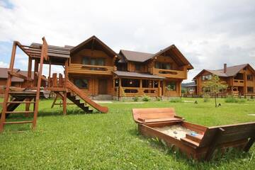Фото номера Вилла с 2 спальнями Дома для отпуска Khytir Falchi г. Микуличин 55