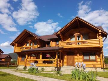 Фото номера Вилла с 2 спальнями Дома для отпуска Khytir Falchi г. Микуличин 56