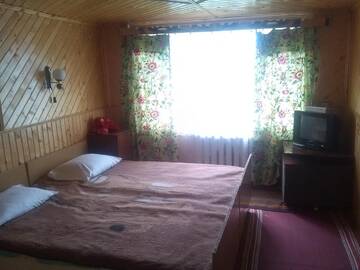 Фото номера Дом с 5 спальнями Дома для отпуска Holiday Home Tihiy Dvor г. Микуличин 12