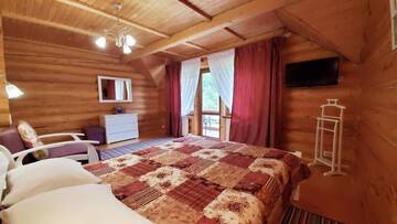 Фото номера Вилла с 2 спальнями Лоджи Vila Mila г. Микуличин 19