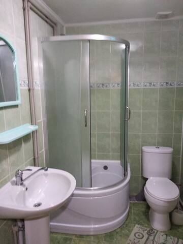 Фото номера Дом с 4 спальнями Лоджи Guest House Pid Lypamy г. Микуличин 12