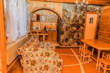 Фото номера Дом с 2 спальнями Гостевой дом Cheremshyna г. Микуличин 6