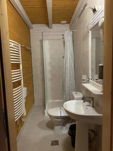 Фото номера Семейный номер-студио Мини-отель Villa "Затишна" г. Микуличин 4