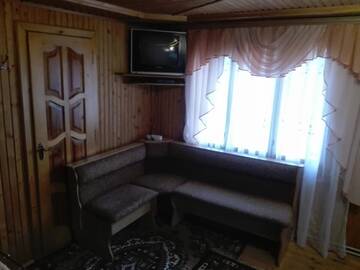Фото номера Дом с 4 спальнями Апартаменты Садиба «Між Гір» г. Микуличин 7