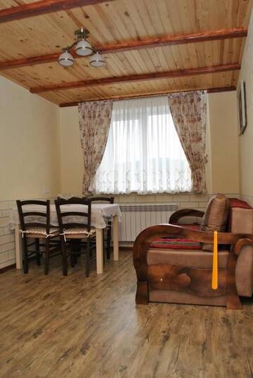 Фото номера Апартаменты с видом на горы Апартаменты Emerald House г. Микуличин 4