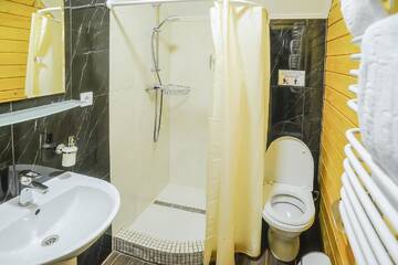 Фото номера Двухместный номер Делюкс с 1 кроватью и ванной Мини-отель Hotel Galushko г. Микуличин 21