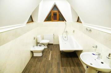 Фото номера Двухместный номер Делюкс с 1 кроватью и ванной Мини-отель Hotel Galushko г. Микуличин 90