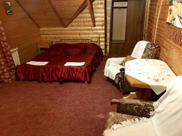 Фото номера Дом с 3 спальнями Гостевой дом SoloMia г. Микуличин 7