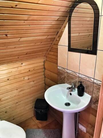 Фото номера Дом для отпуска с 3 спальнями Гостевой дом SoloMia г. Микуличин 14
