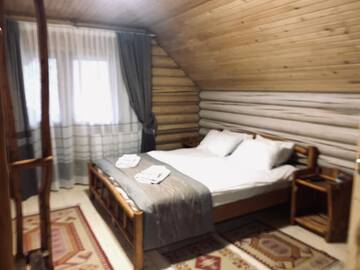 Фото номера Вилла с 2 спальнями Виллы Котедж "Villa Затишна" г. Микуличин 7