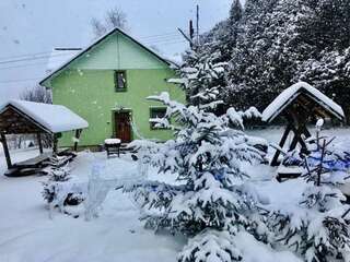 Фото Дома для отпуска Goryanka Hotel г. Микуличин